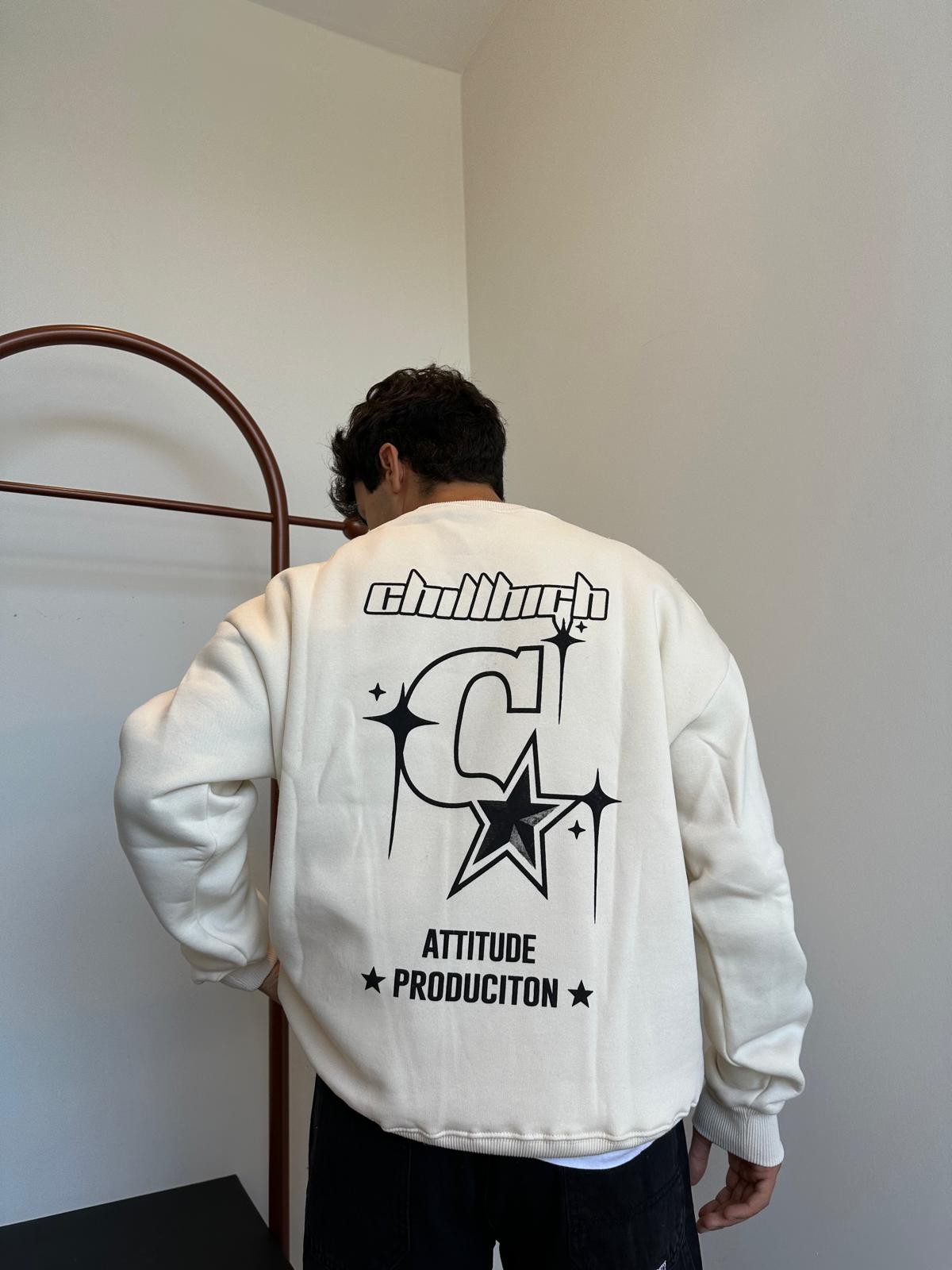 Chill Hıgh Back Print White Sweatshirt