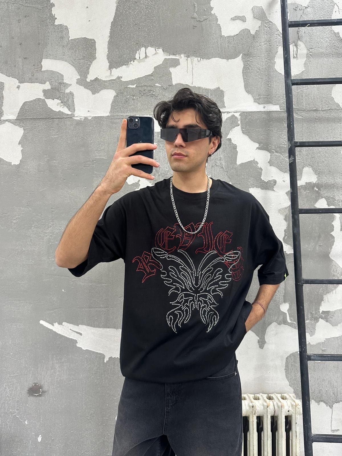 Review Butterfly Taş Detail Siyah T-Shirt 