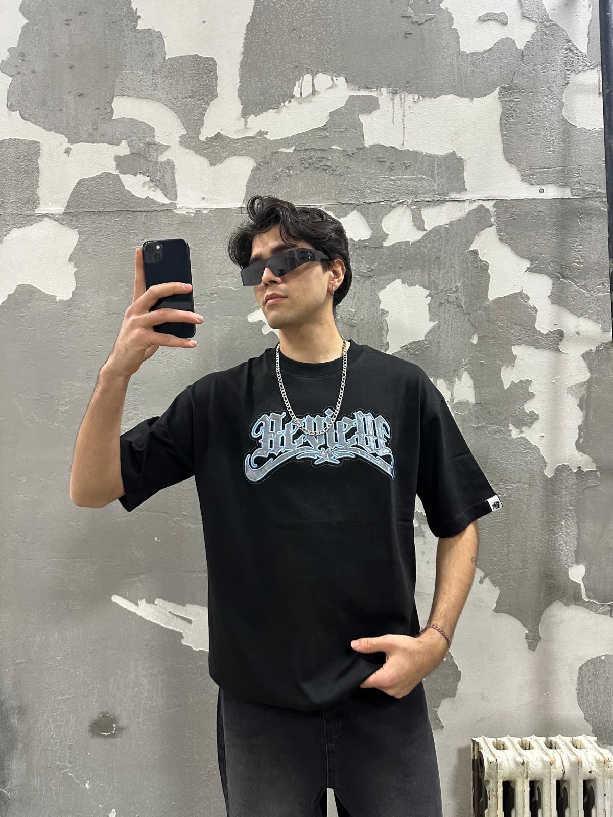 Review Blue Font Black T-shirt 