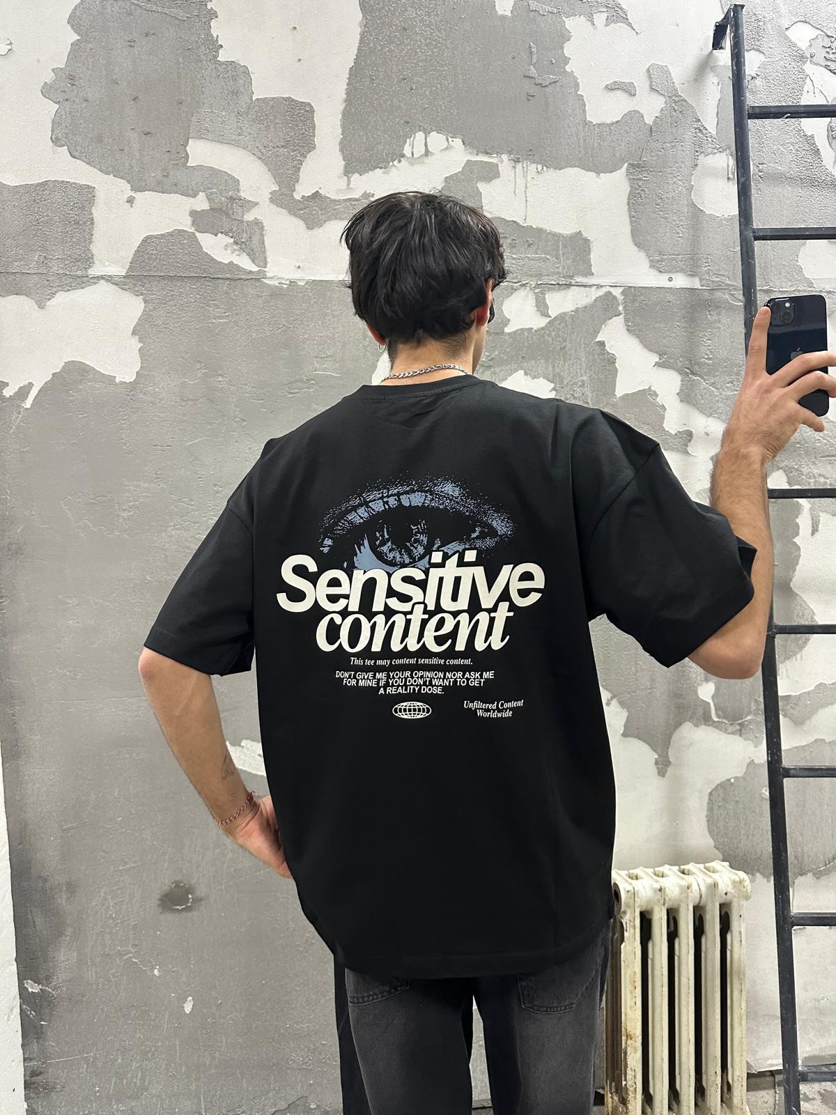Sensetive Content Print Siyah Tshirt